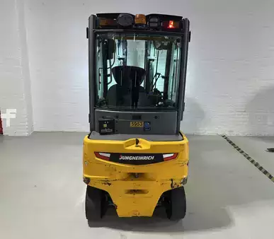 Elektro 4 Rad 2018  Jungheinrich EFG 320 (4)