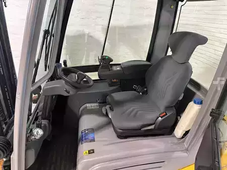 Elektro 4 Rad 2018  Jungheinrich EFG 320 (9)