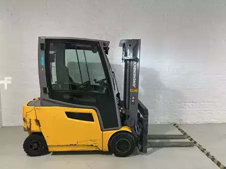 Elektro 4 Rad 2018  Jungheinrich EFG 320 (5)