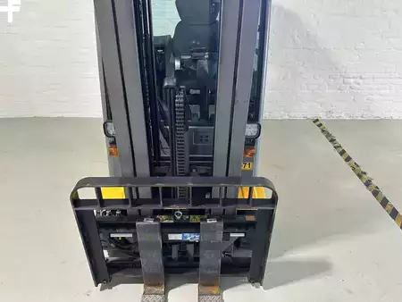 Elektro 4 Rad 2018  Jungheinrich EFG 320 (9)