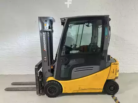 Elektro 4 Rad 2018  Jungheinrich EFG 320 (3)