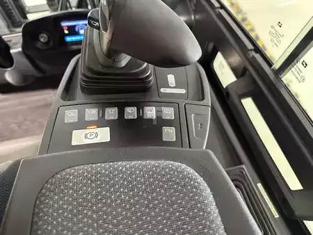 Elektro 4 Rad 2018  Jungheinrich EFG 320 (12)
