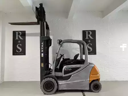 Elektro 4 Rad 2015  Still RX 60-50 (1)