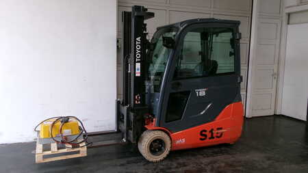 Elektromos 3 kerekű 2015  Toyota 8FBET18 (1)