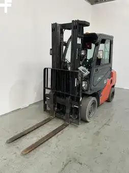 Wózki gazowe 2018  Toyota 02-8FGF30 (1)