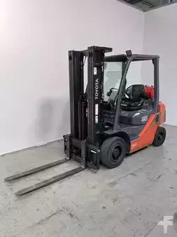 Carrelli elevatori GPL 2018  Toyota 06-8FG20F (1)