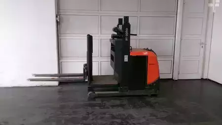 Horisontal ordreplukker 2018  Toyota OSE100 (1)