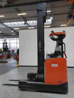 Schubmaststapler 2019  Toyota RRE200H (1)