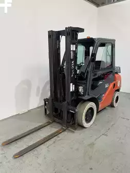 Wózki gazowe 2019  Toyota 02-8FGF30 (1)