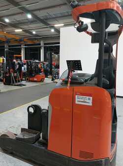 Chariots à mât rétractable 2019  Toyota RRE200HE (1)