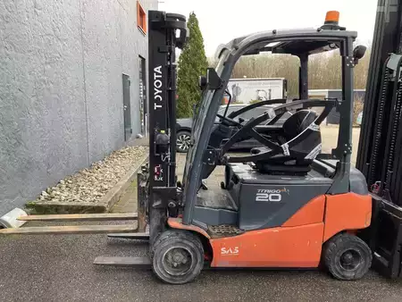 Elektrisk- 4 hjul 2019  Toyota 8FBMK20T (1)