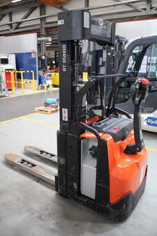 Hochhubwagen 2019  Toyota SWE145L *Blackweek-Special* (1)