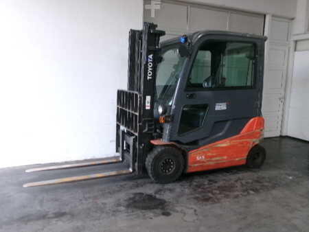 Elektro 4 Rad 2019  Toyota 8FBMT25 (1)