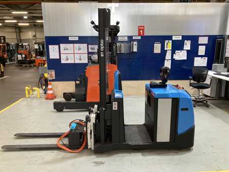 Horizontal Order Pickers 2019  Toyota OSE120CB (1)