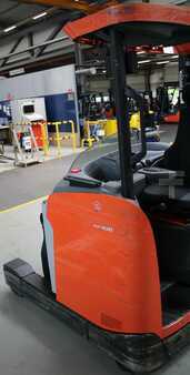 Reach Trucks 2019  Toyota RRE140H (1)