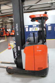 Tolóoszlopos targonca 2020  Toyota RRE140HE (1)