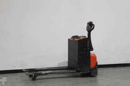 Nízkozdvižný vozík 2020  Toyota LWE160 (1)