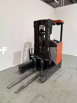 Chariots à mât rétractable 2020  Toyota RRE200H (1)