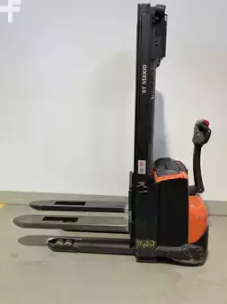 Hochhubwagen 2020  Toyota SWE100 (1)
