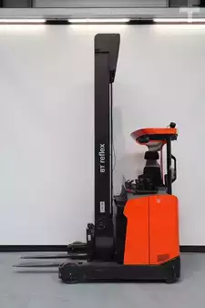 Schubmaststapler 2020  Toyota RRE160HE (1)