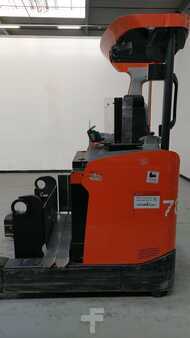 Schubmaststapler 2021  Toyota RRE200H (1)