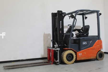 Elektro 4 Rad 2020  Toyota 8FBMKT30 (1)