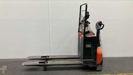 Niederhubwagen 2021  Toyota LWE200 (1)