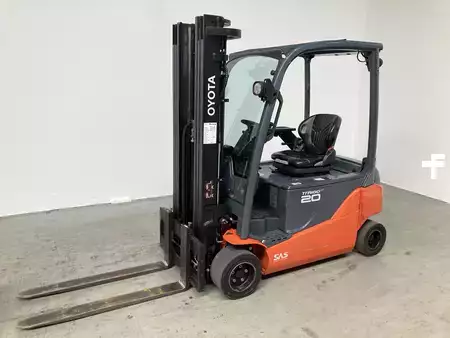 Elektro čtyřkolový VZV 2021  Toyota 8FBM20T (1)