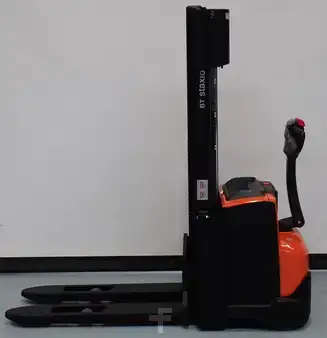 Stacker pedestre 2021  Toyota SWE120 (1)