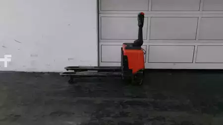 Elektromos emelőkocsik 2021  Toyota LWE130 (1)