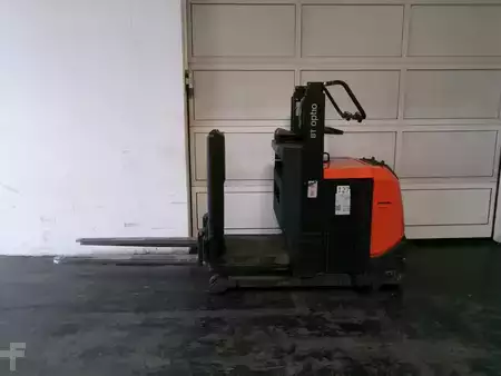 Horizontal Order Pickers 2021  Toyota OSE100 (1)