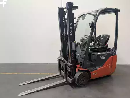 Elektryczne 3-kołowe 2021  Toyota 8FBE15T (1)