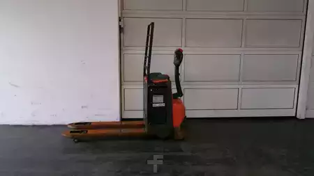 Lavtløftende truck 2021  Toyota LWE200 (1)