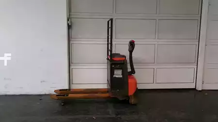 Lavtløftende truck 2021  Toyota LWE200 (1)