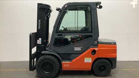 Dieselový VZV 2021  Toyota 56-8FDJ35F *Blackweek-Special* (1)