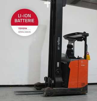 Carrelli retrattili 2022  Toyota RRE140HE (1)