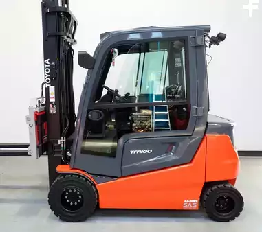 Elektro čtyřkolový VZV 2022  Toyota 9FBM35T (1)