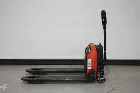 Transpallet elettrici 2022  Toyota LHE130 (1)