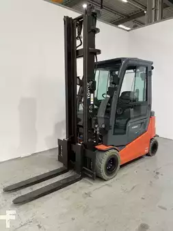 Elektro čtyřkolový VZV 2022  Toyota 9FBM35T (1)