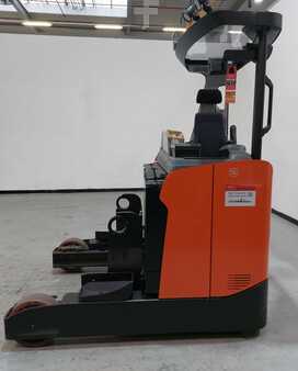 Schubmaststapler 2022  Toyota RRE200HE (1)