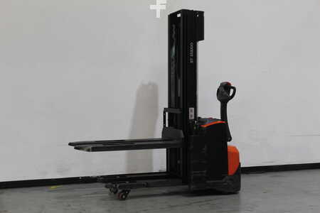 Hochhubwagen 2022  Toyota SWE120L *Blackweek-Special* (1)