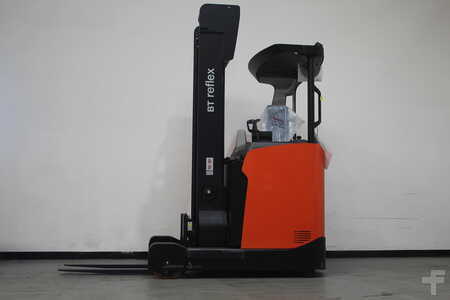 Reach Truck 2023  Toyota RRE140H (1)