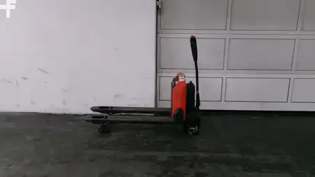 Elektromos emelőkocsik 2023  Toyota LHE130 (1)