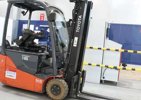 Elektro 3 Rad 2023  Toyota 8FBE16T (1)