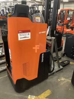 Transpaleta conductor sentado 2023  Toyota LSI200 (1)