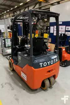 Sähkö - 3 pyör 2024  Toyota 8FBE18T (1)