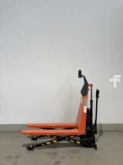 Höglyftande / Saxlift 2025  Toyota HHL100PH (1)