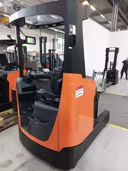 Skjutstativtruck 2024  Toyota RRE200H (1)