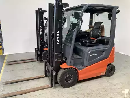 Carrelli elettrici 4 ruote 2025  Toyota 9FBMK20T (1)