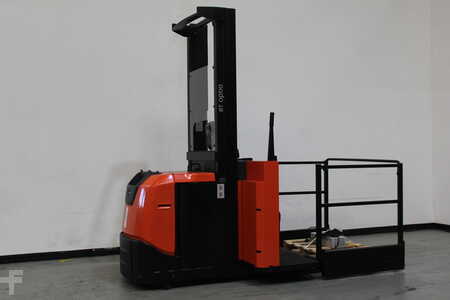 Pystysuora ordreplukker 2025  Toyota OME100NW (1)